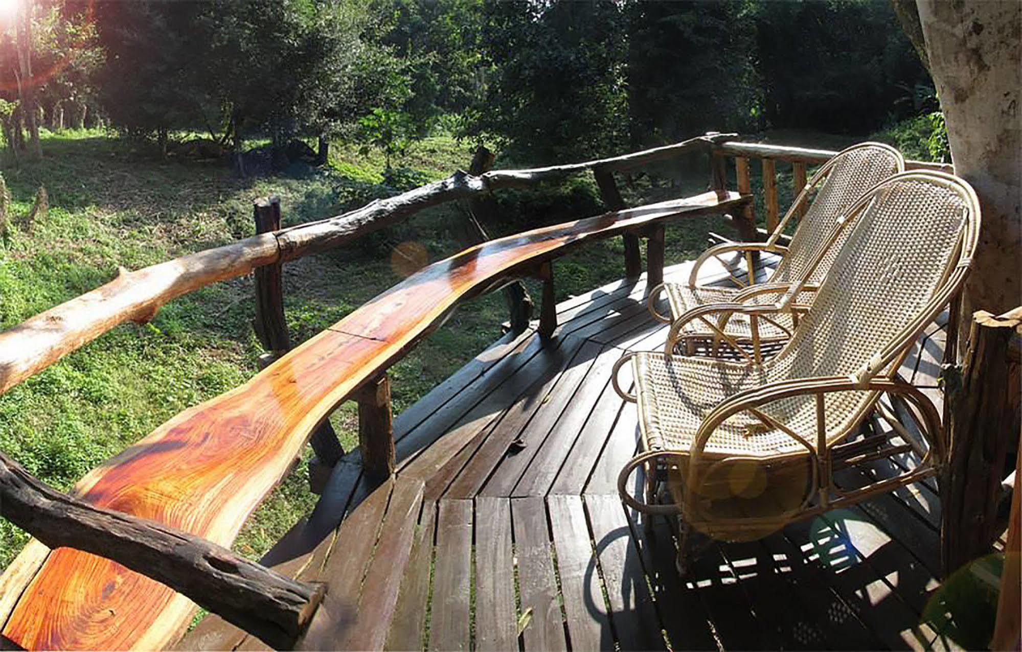 Rabeang Pasak Treehouse Resort Chiang Mai Exteriör bild